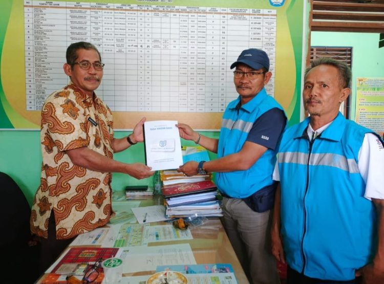 Tim YAGA YINGDE GROUP KOTA BANGUN Lakukan Sosialisasi Program Bantuan Pendidikan di UPT SDN 014 KOTA BANGUN