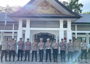 Polres Kuansing Intensifkan Pengamanan KPUD Kuansing Dalam Rangka Operasi Mantap Praja Lancang Kuning 2024