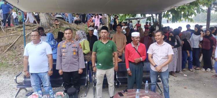 Luarbiasa..!! Semarak Festival Pacu Sampan Antar Desa Se Kecamatan Tambang Yang Diselenggarakan Oleh Muhammad Rasul S.Pd Berlangsung Meriah