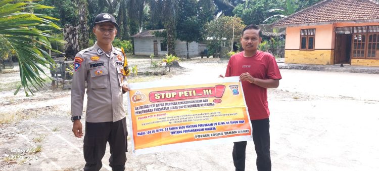Polsek Logas Tanah Darat Melaksanakan Sosialisasi Larangan Peti di Desa Perhentian Luas