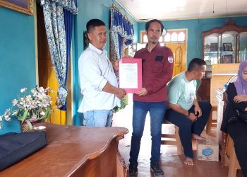 Luarbiasa!!Ketua PC Kampar Afrinaldi Serahkan Sk PUK Pandau jaya 