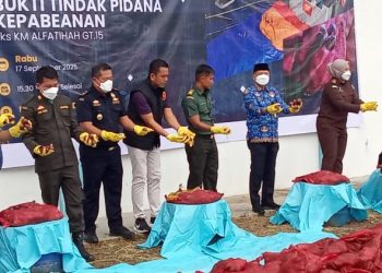 Bea Cukai Dumai Musnahkan 24 Ton Bawang Ilegal