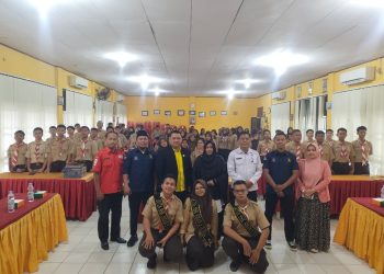 DOSEN FAKULTAS HUKUM UNILAK BERI PENYULUHAN HUKUM DI SMA NEGERI 2 DUMAI