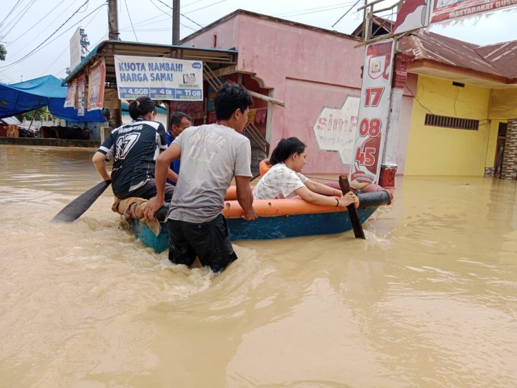 Dampak Bencana Alam Banjir, Warga Pematang Tengah Lengkap Penderitaan Dan Terancam Mati Kelaparan 