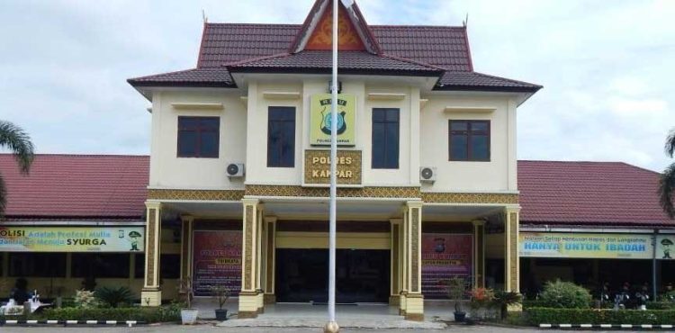 Diduga Bungkam dan Blokir Wartawan, Kapolres Kampar Tuai Kritik: Anti Kritik atau Takut Transparansi?